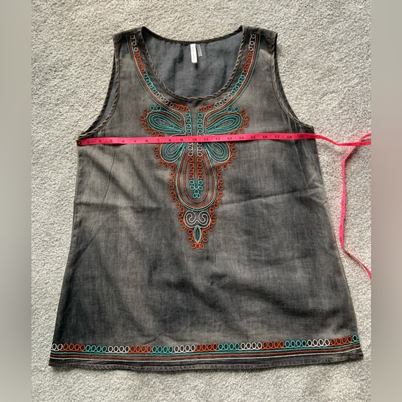 Mur Mur Tank Top - Size XL - EUC - Picture 4 of 6